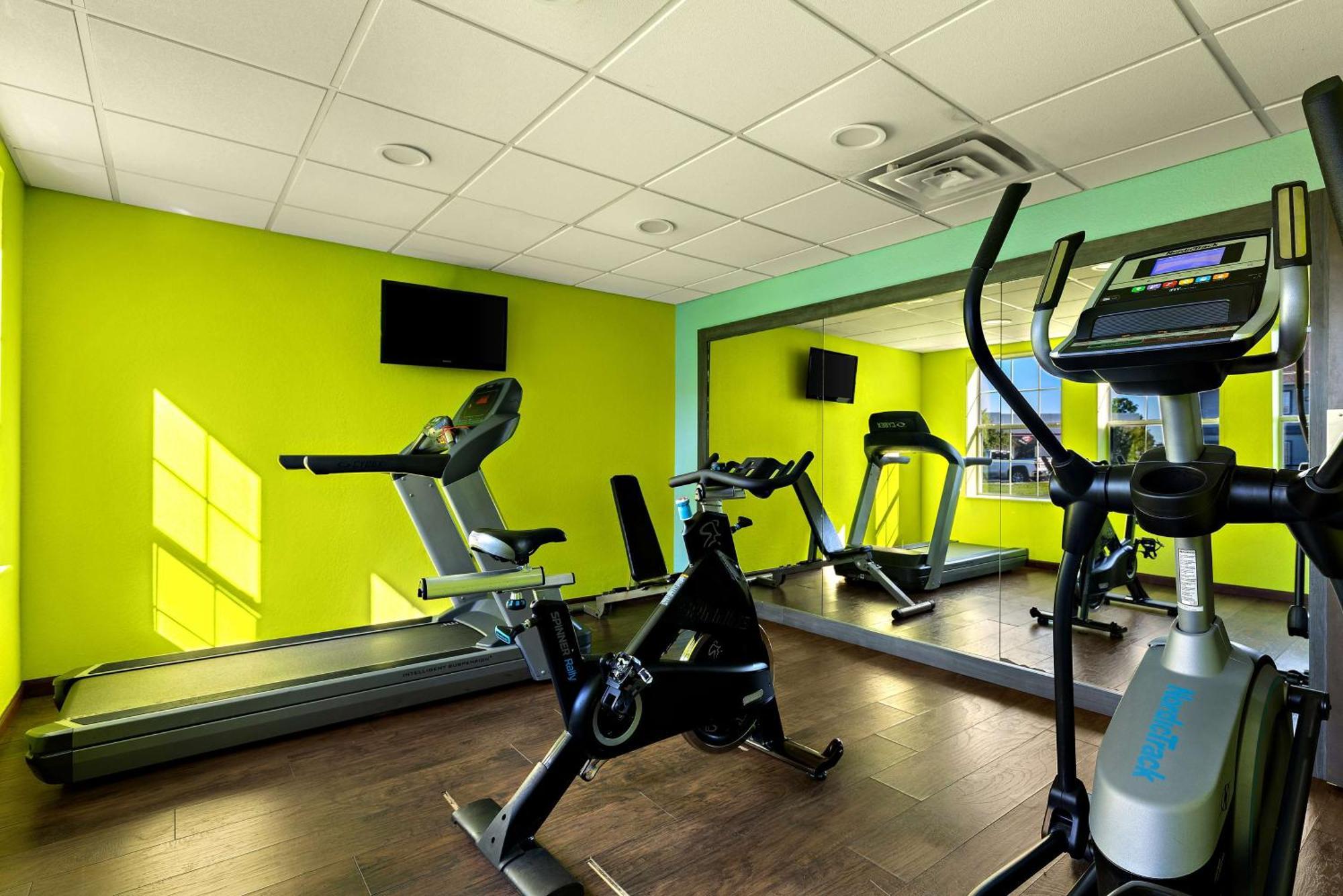 Surestay Plus Hotel By Best Western Tulsa East Exteriör bild