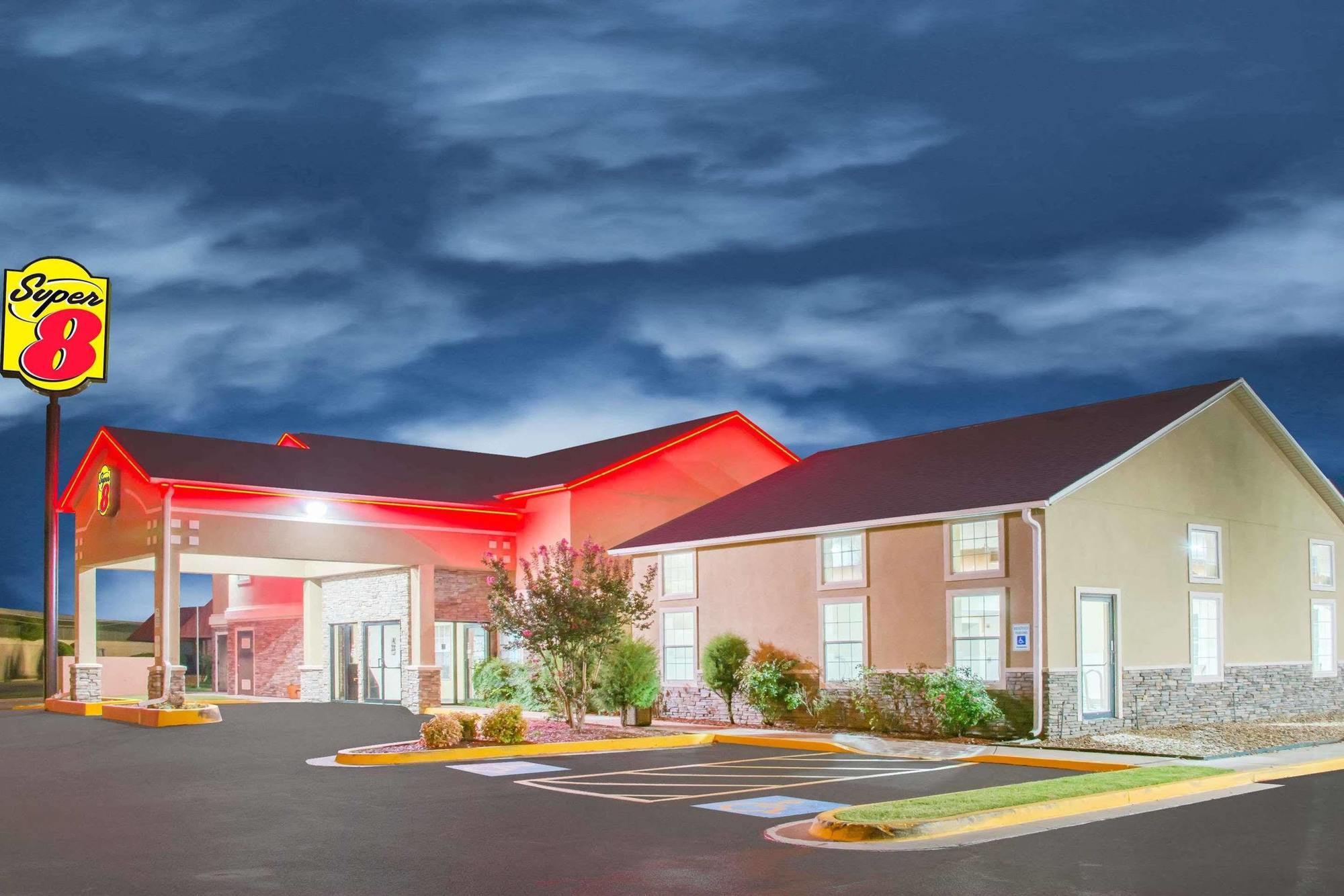 Surestay Plus Hotel By Best Western Tulsa East Exteriör bild