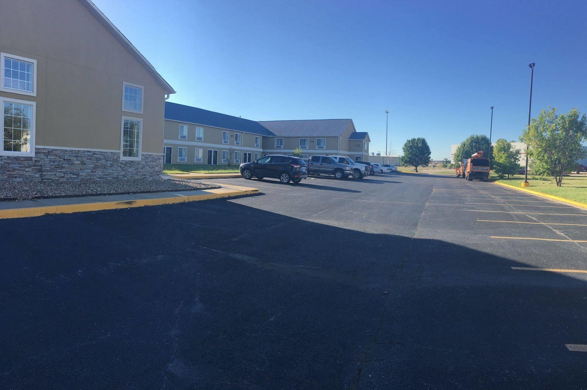 Surestay Plus Hotel By Best Western Tulsa East Exteriör bild