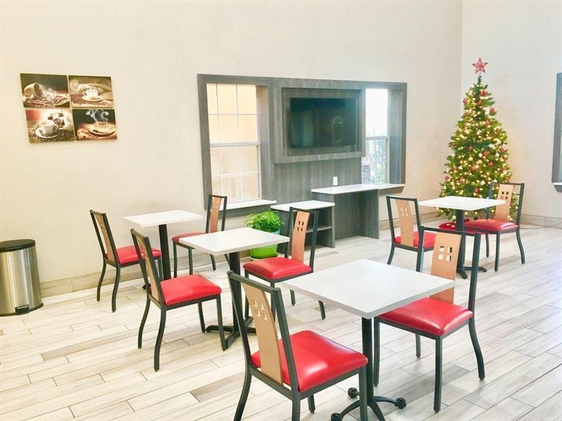 Surestay Plus Hotel By Best Western Tulsa East Exteriör bild
